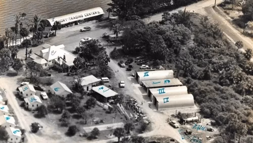 The Hendry Trading Center and surrounding cottages in the 1950s.