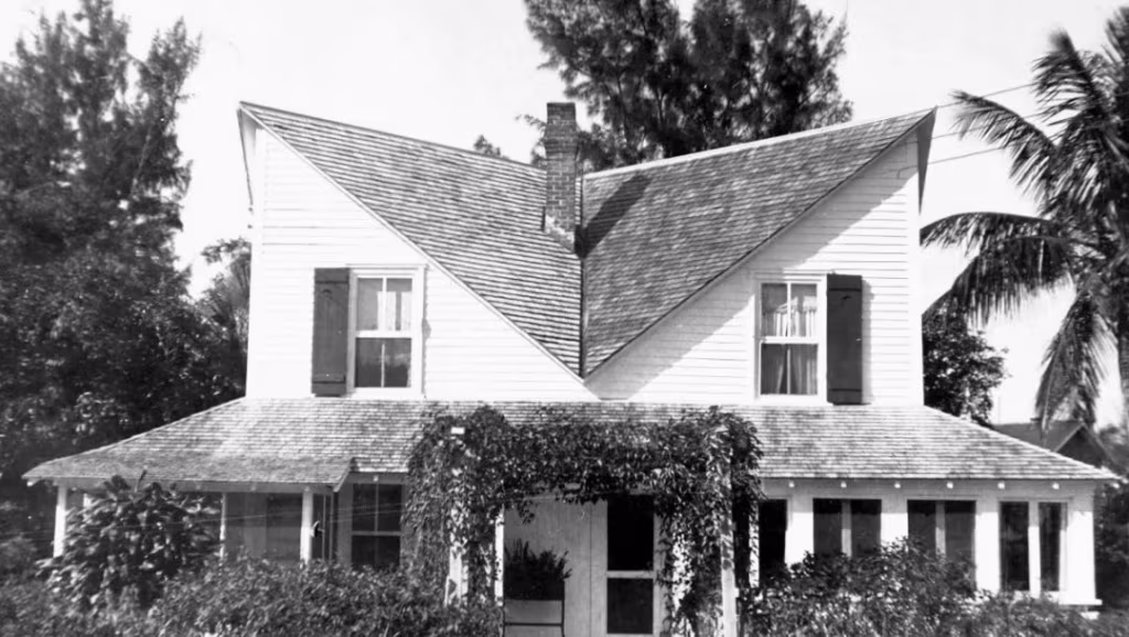 Platt-Porter home (Owl House), 1930s.