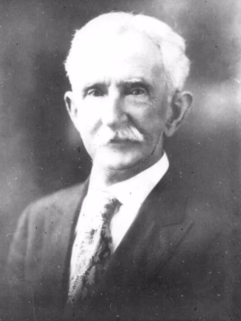Walter Kitching portrait from the 1910s (Source: JoMarie Paradise collection)