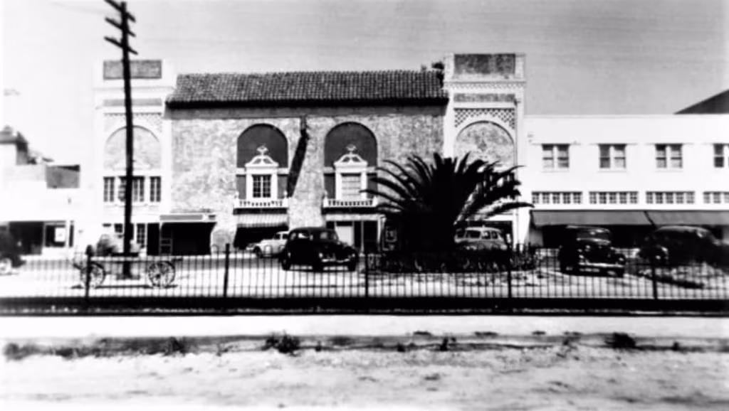 Flagler Avenue, showing the Lyric Theatre and the new Greene’s Dept Store to the right.